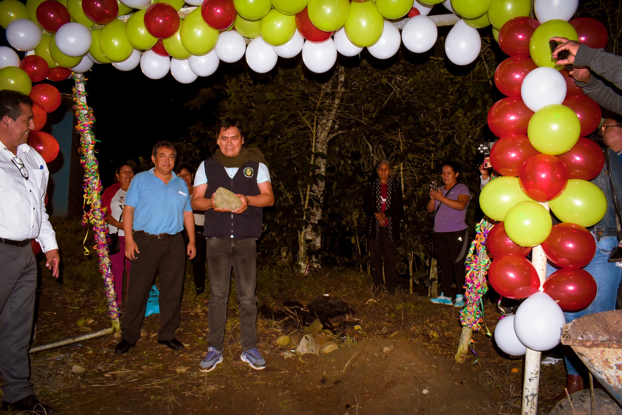 Inicio del proyecto de mejoramiento y ampliación del servicio integral de saneamiento básico en Calderón Alta