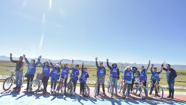Celebración exitosa en Junín por el Día Mundial de la Bicicleta, promoviendo el cuidado del medio ambiente con una divertida bicicleteada.