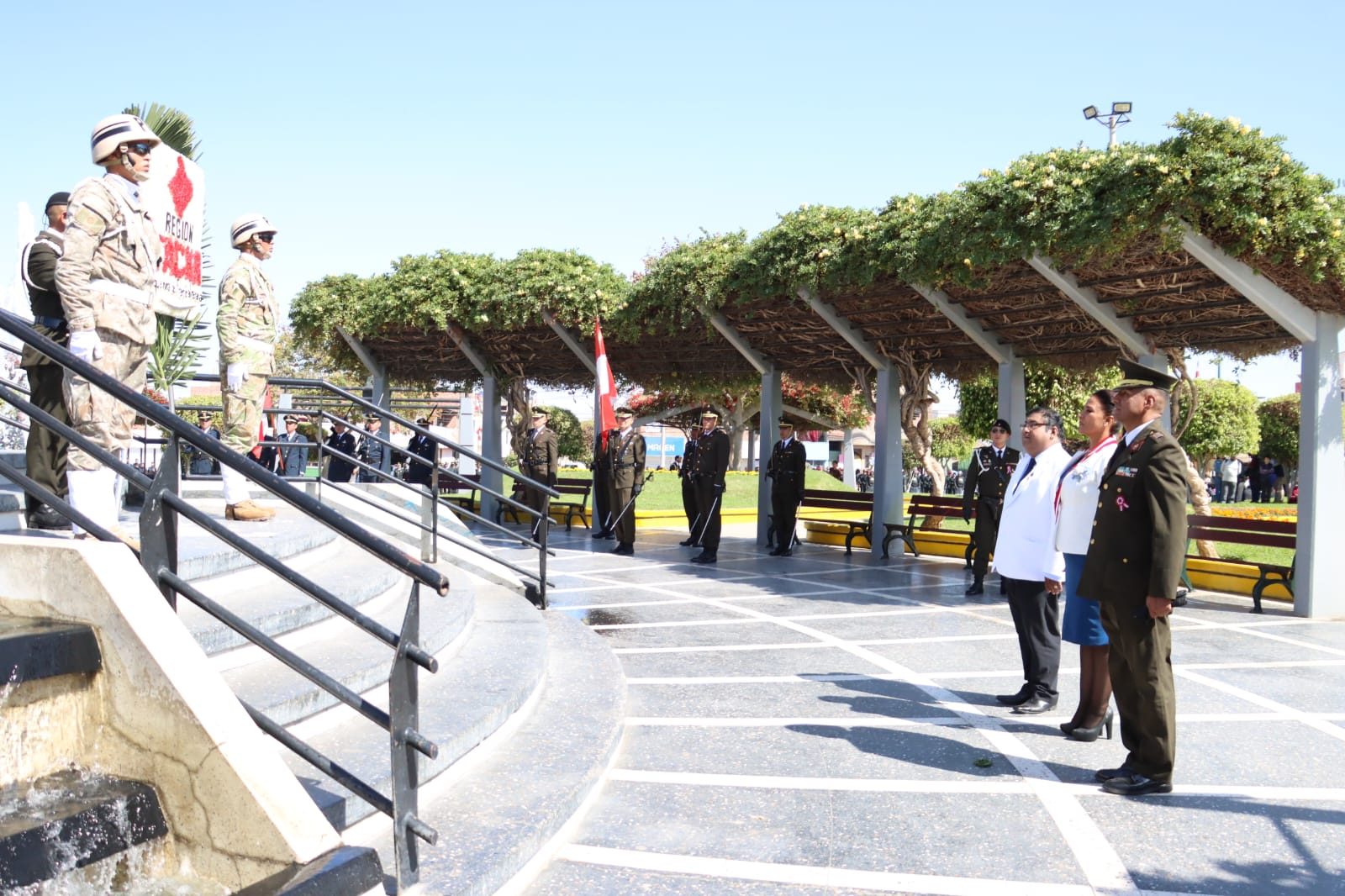 Tacna rinde homenaje a la bandera nacional