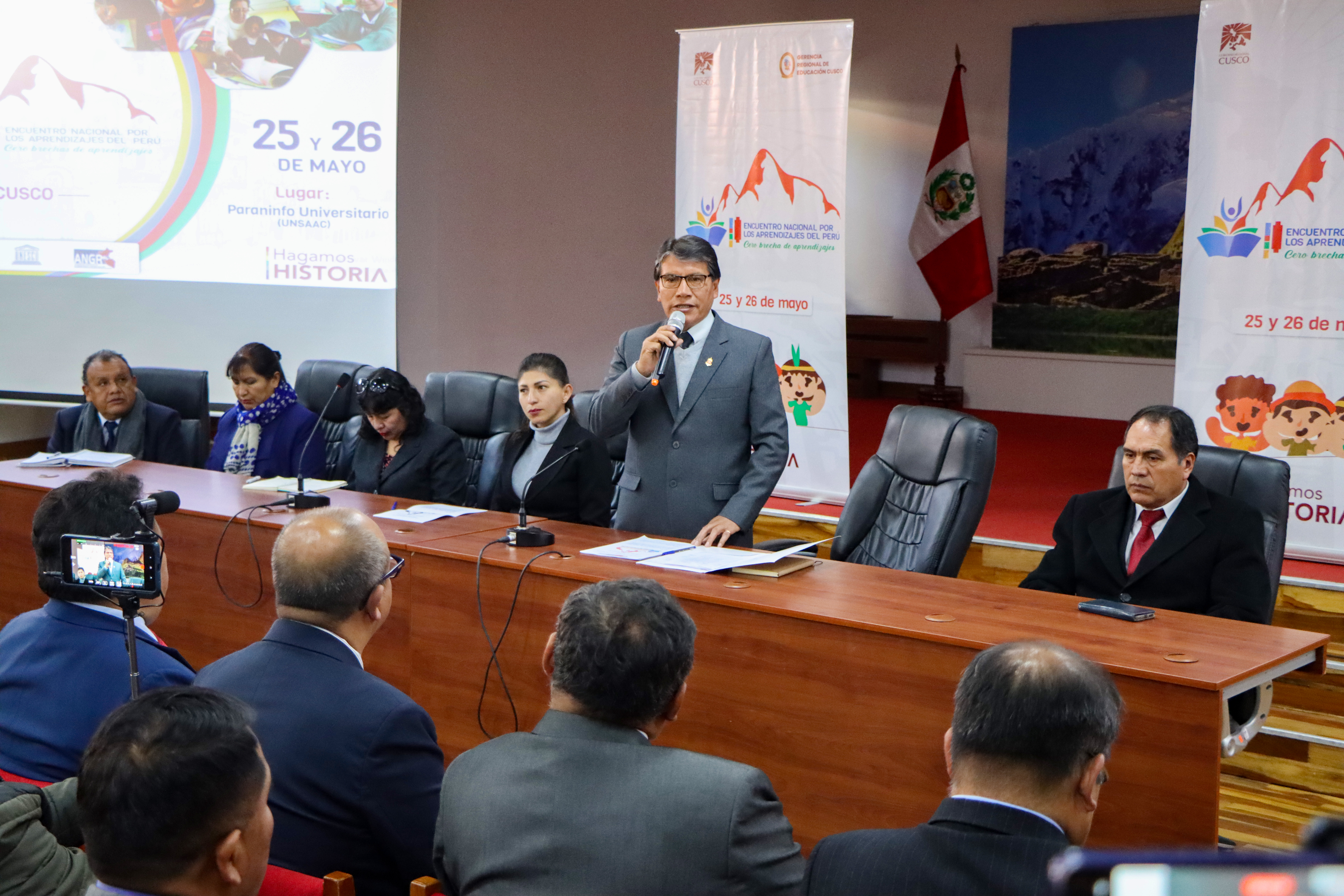 Región Cusco promueve diálogo nacional para cerrar brechas educativas