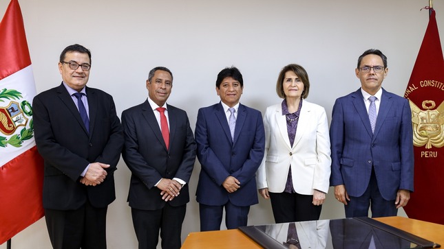 Presidente del TC Francisco Morales recibió visita protocolar del Defensor del Pueblo Josué Gutiérrez.