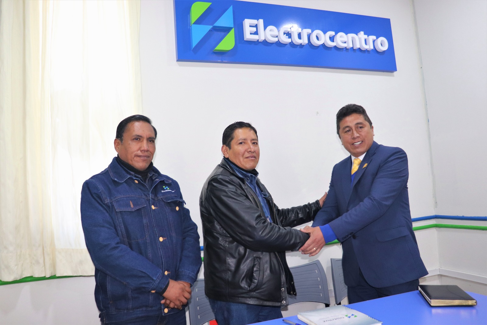 PASCO: Electrocentro instalará 800 luminarias LED para modernizar el alumbrado público