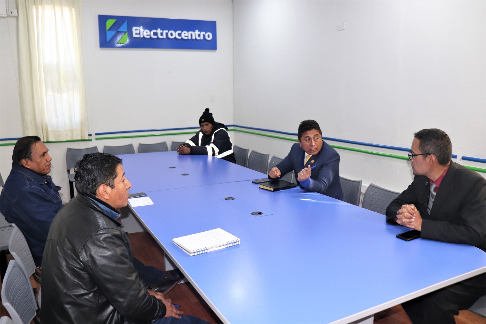 PASCO: Electrocentro instalará 800 luminarias LED para modernizar el alumbrado público