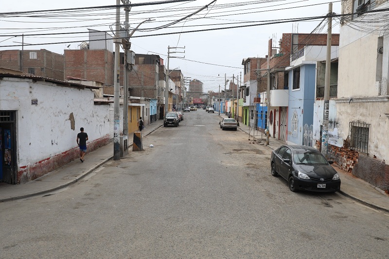 Chatarreros, ropavejeros y vendedores de equipos, muebles y objetos de segundo uso, fueron desalojados de las veredas y calles que ocupaban.