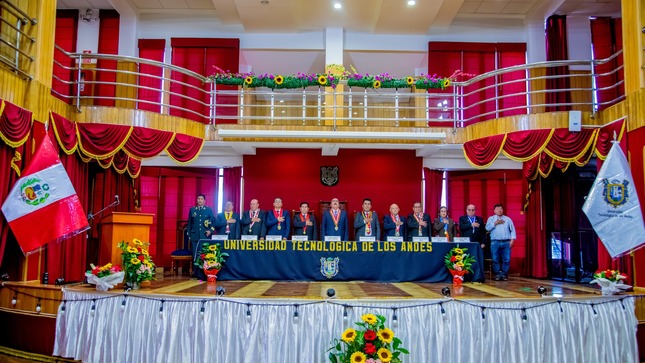 UTEA reconoció al gobernador regional Percy Godoy por su identificación y compromiso con la educación superior de Apurímac