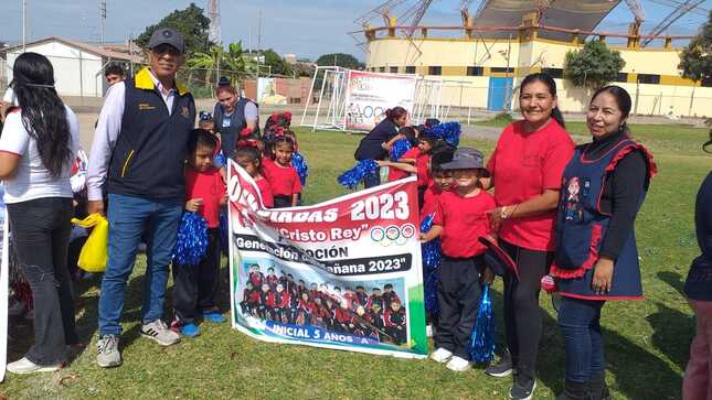 Regidor Juan Carlos Gamarra Salazar Participó Como Padrino En Olimpiadas Deportivas Internas De La I.E 41041 Cristo Rey, En Representación Del Alcalde Provincial Dr. Jaime Mamani Álvarez