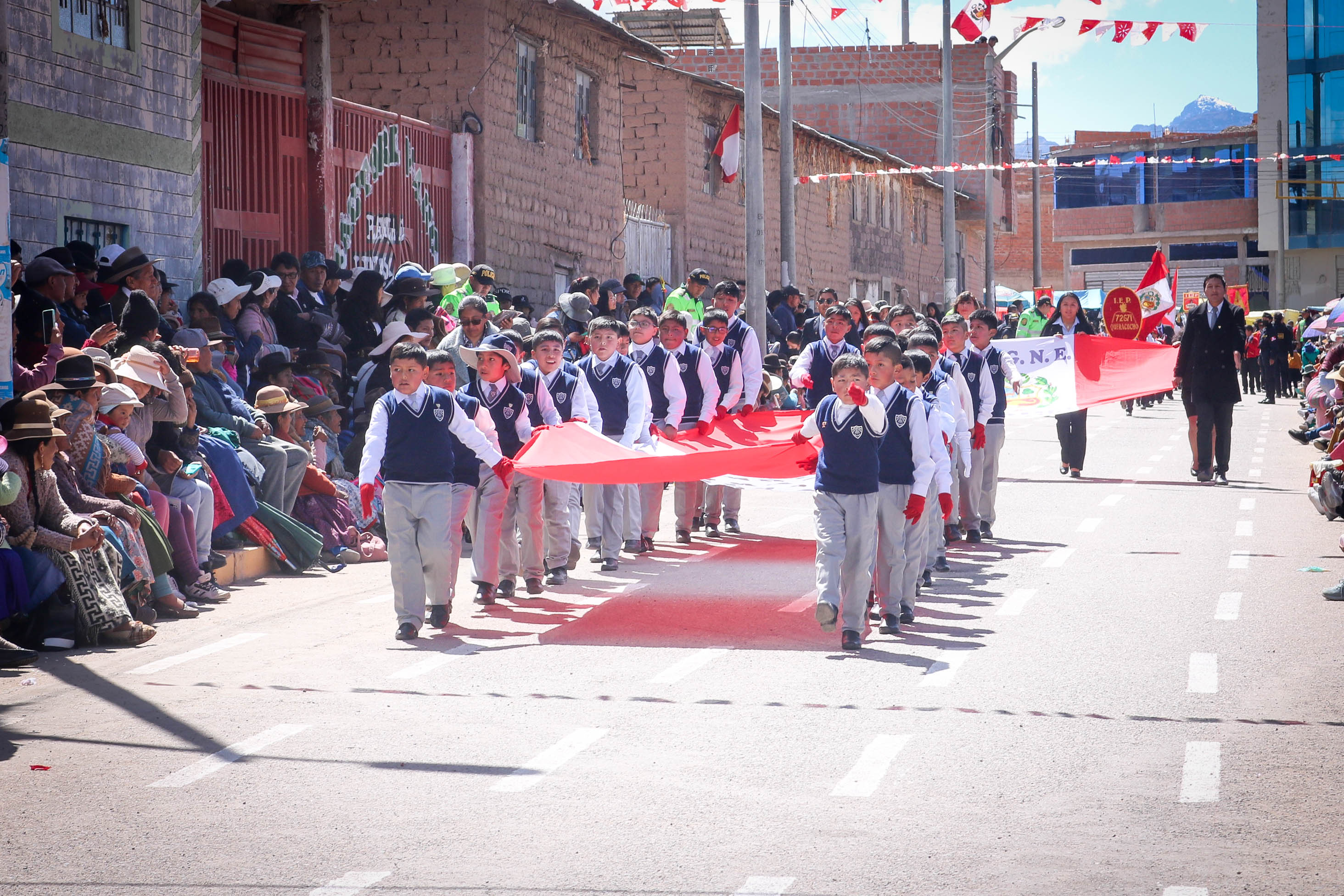 Desfile por el día de la bandera