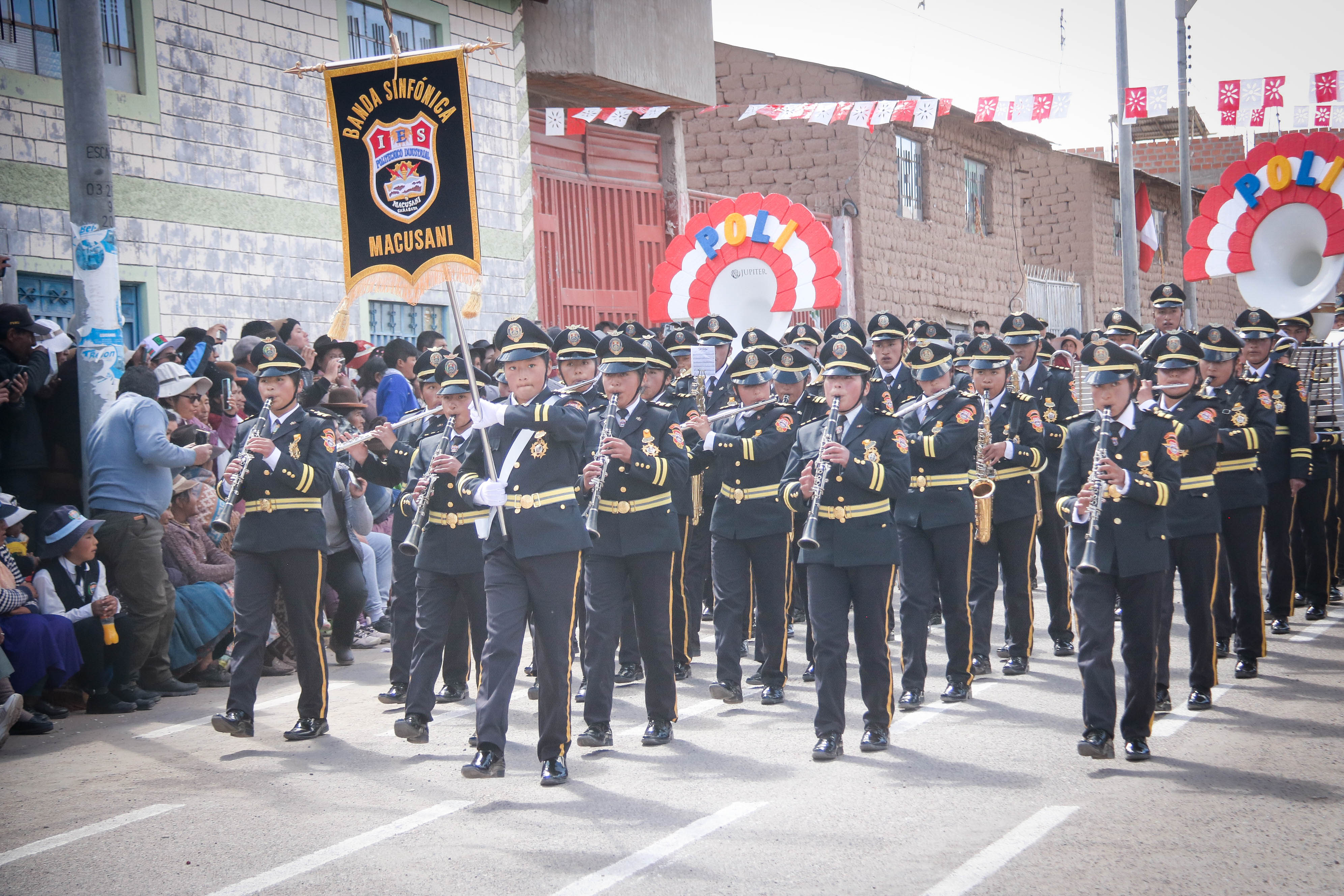 Desfile por el día de la bandera