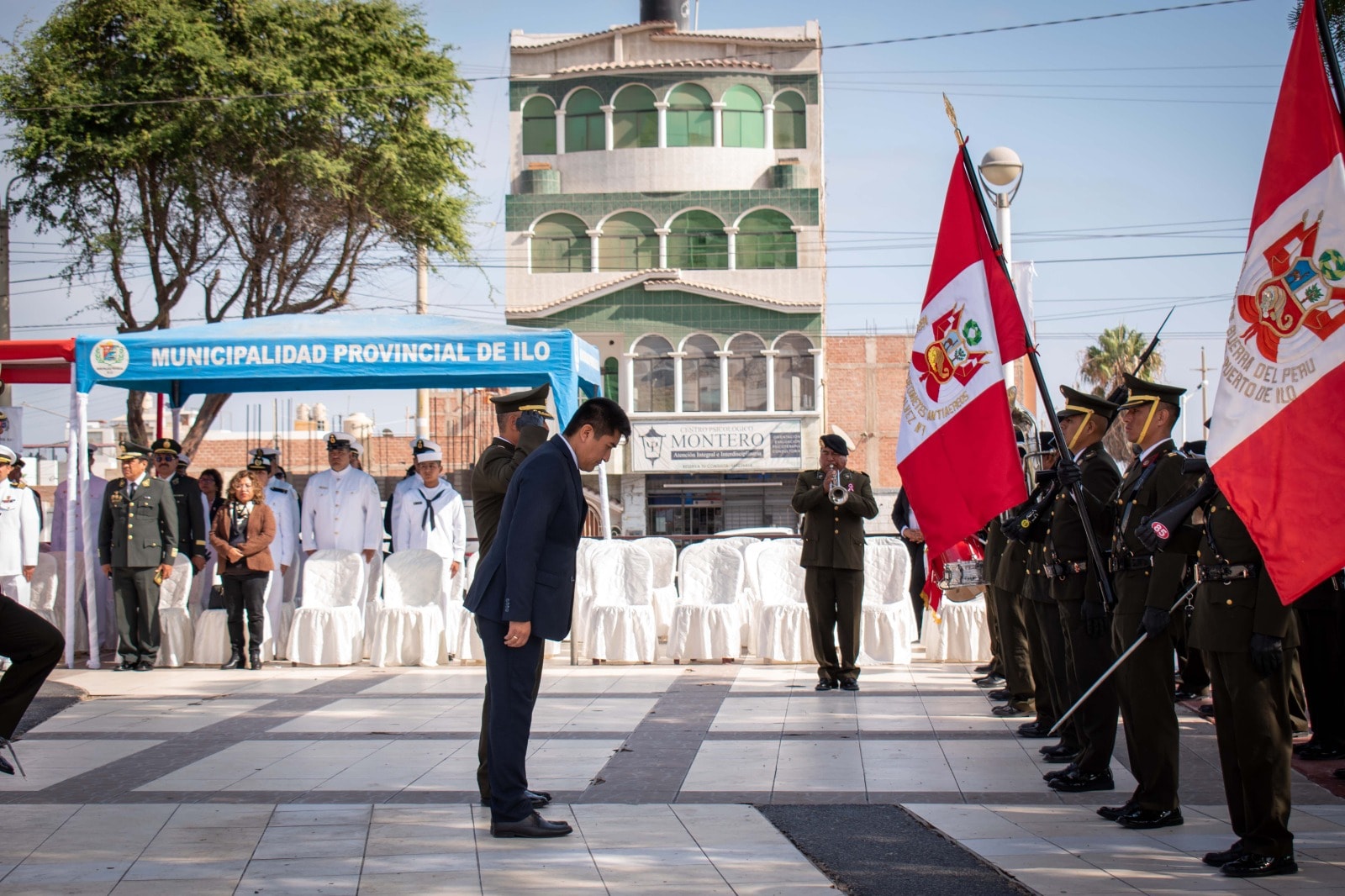 PASEO Y DESFILE POR EL DÍA DE La BANDERA