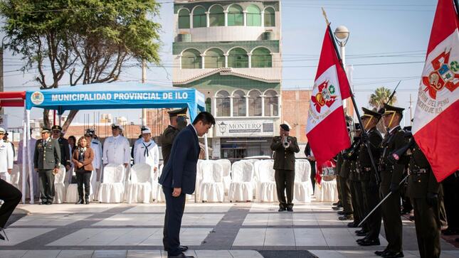 PASEO Y DESFILE POR EL DÍA DE La BANDERA