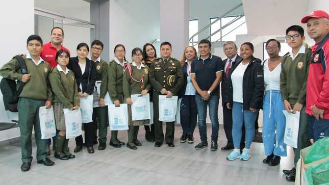 Escolares recorrieron las principales instalaciones del palacio municipal de Chorrillos