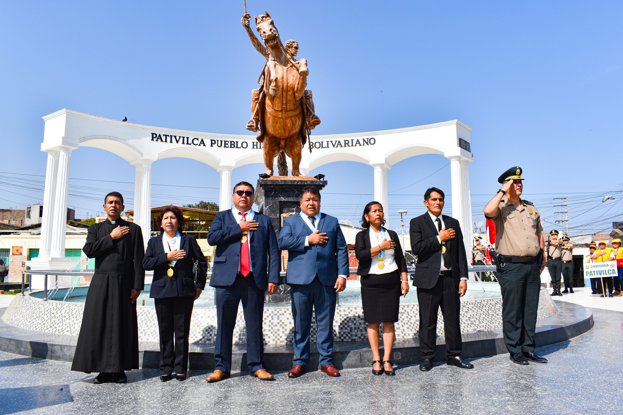 En Ceremonia Cívica Pativilca Rindió Homenaje A La Bandera Nacional