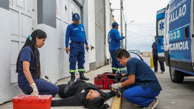  La Línea de Emergencia *3333 sigue a su disposición las 24 horas del día. Recuerde vecino chalaco, ante cualquier emergencia, como un robo o una atención médica, no dude en llamar de inmediato. 