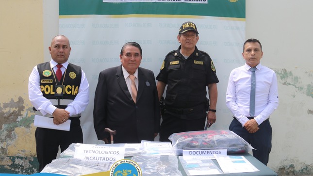 confrencia de prensa PNP