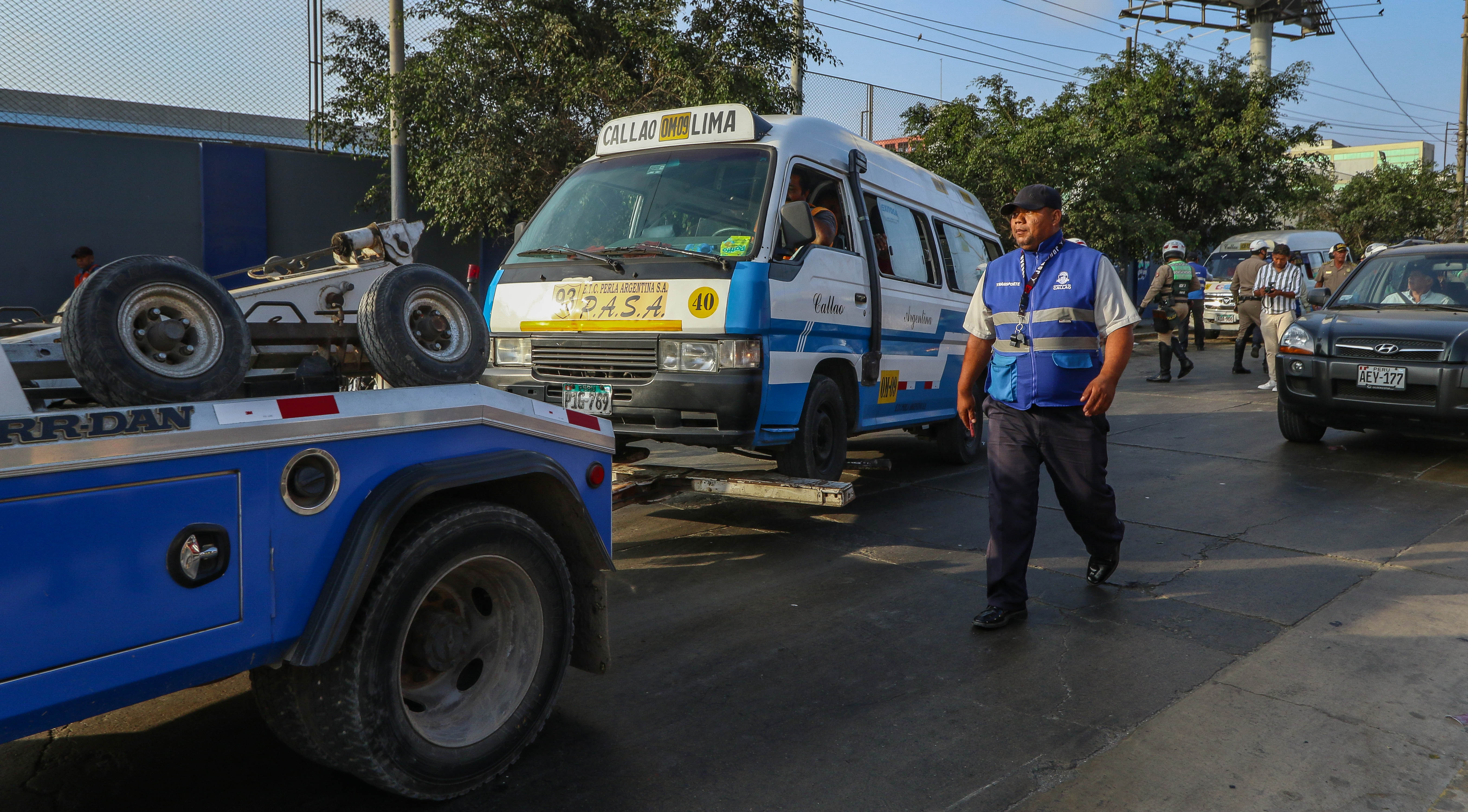 La municipalidad del Callao y la PolicΓa Nacional del PerΓΊ, vienen realizando trabajo conjunto para el desarrollo y reordenamiento del trΓ‘nsito en las principales avenidas chalacas.