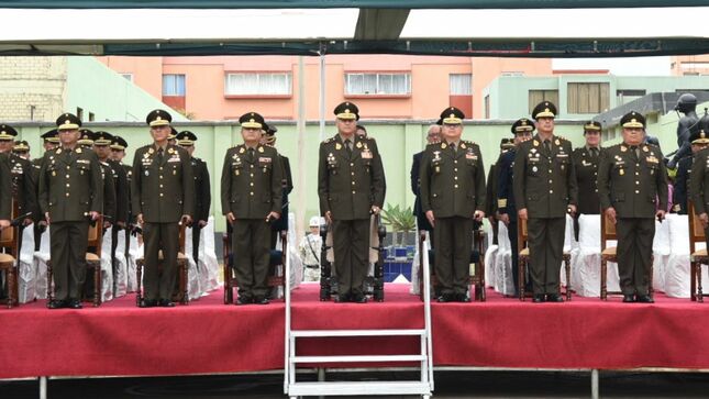 Los integrantes de la Escuela de Inteligencia del Ejército reafirman su misión constitucional de continuar cumpliendo una labor profesional sigilosa por la seguridad y defensa del país.