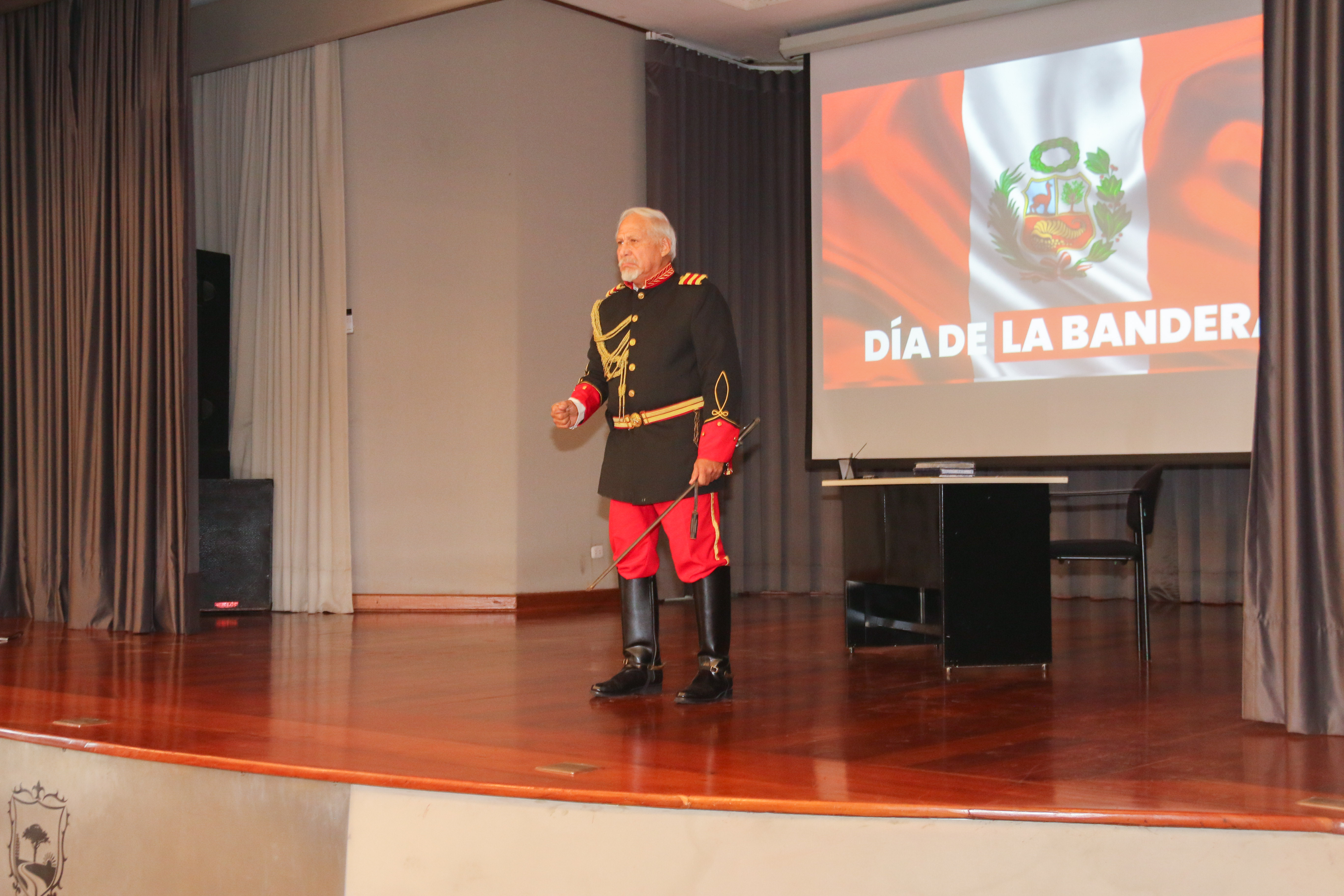 Conmemoración del Día de La Bandera en San Borja