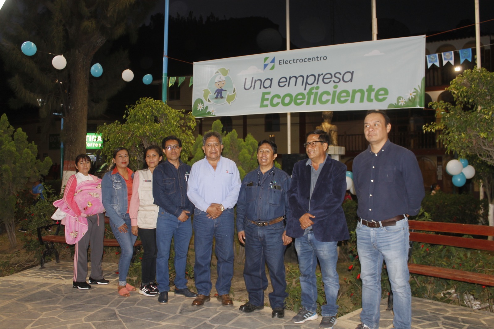 Huánuco: Electrocentro inaugura luminarias led en la plaza de Huácar