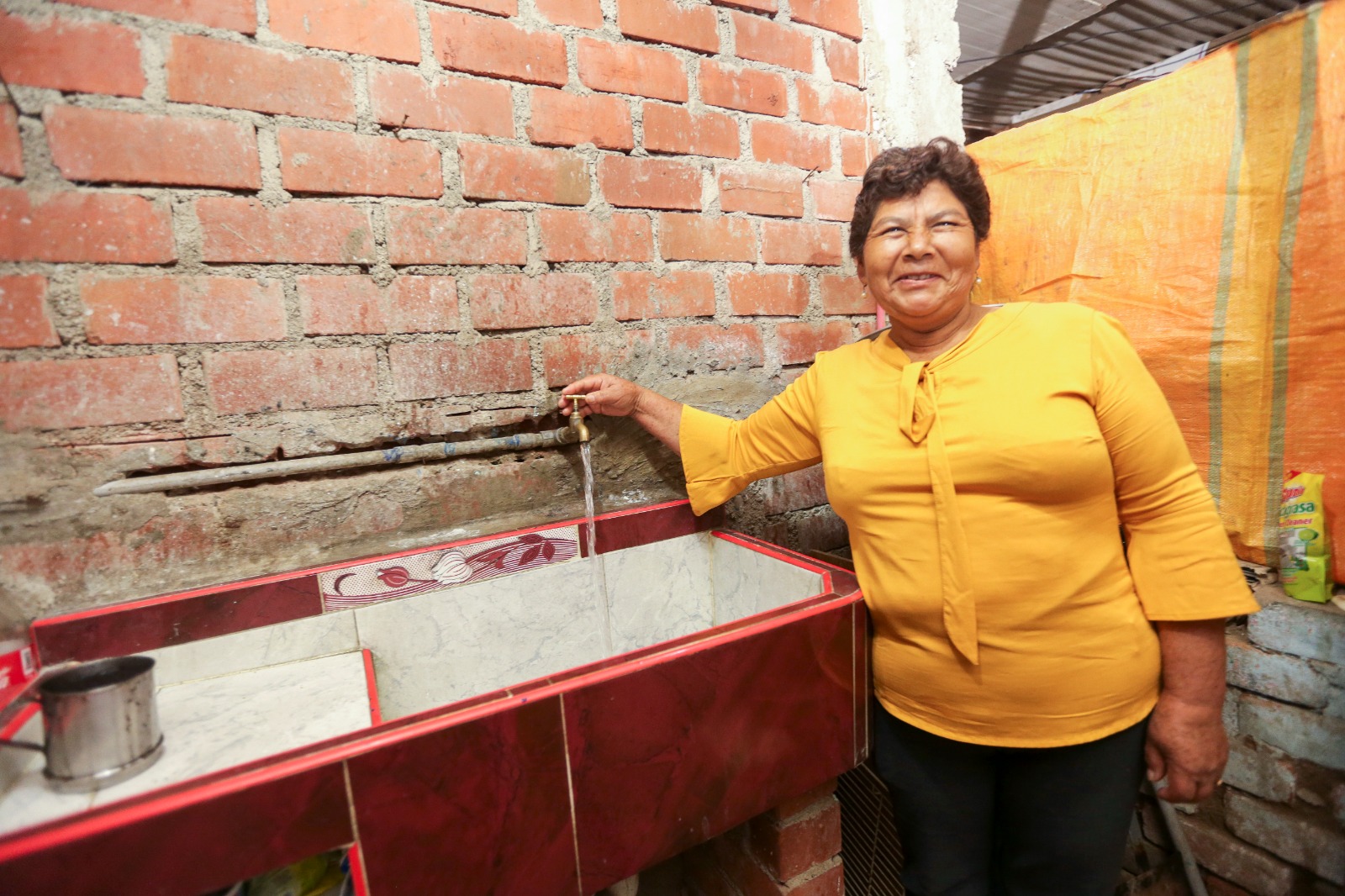 Primer semestre de gestión: el MVCS culminó 104 obras de agua y saneamiento que benefician a 380 mil pobladores.
