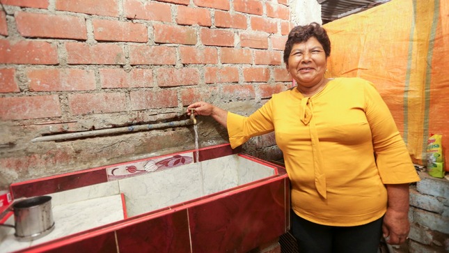 Primer semestre de gestión: el MVCS culminó 104 obras de agua y saneamiento que benefician a 380 mil pobladores.