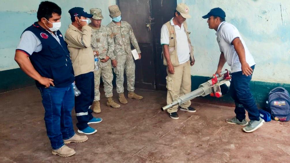 Tumbes capacitan a miembros del Ejército para apoyar fumigación contra el dengue-
