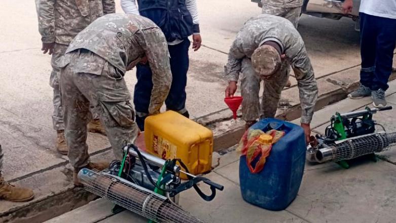 Tumbes capacitan a miembros del Ejército para apoyar fumigación contra el dengue-