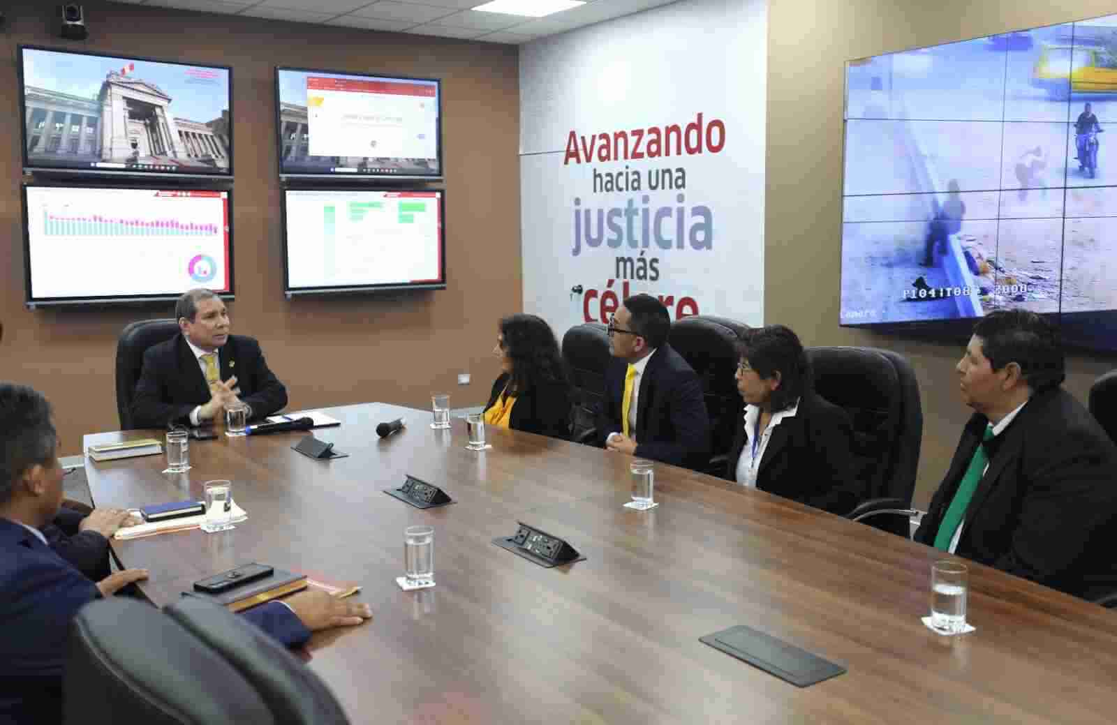 Reunión presidente del Poder Judicial y sindicato