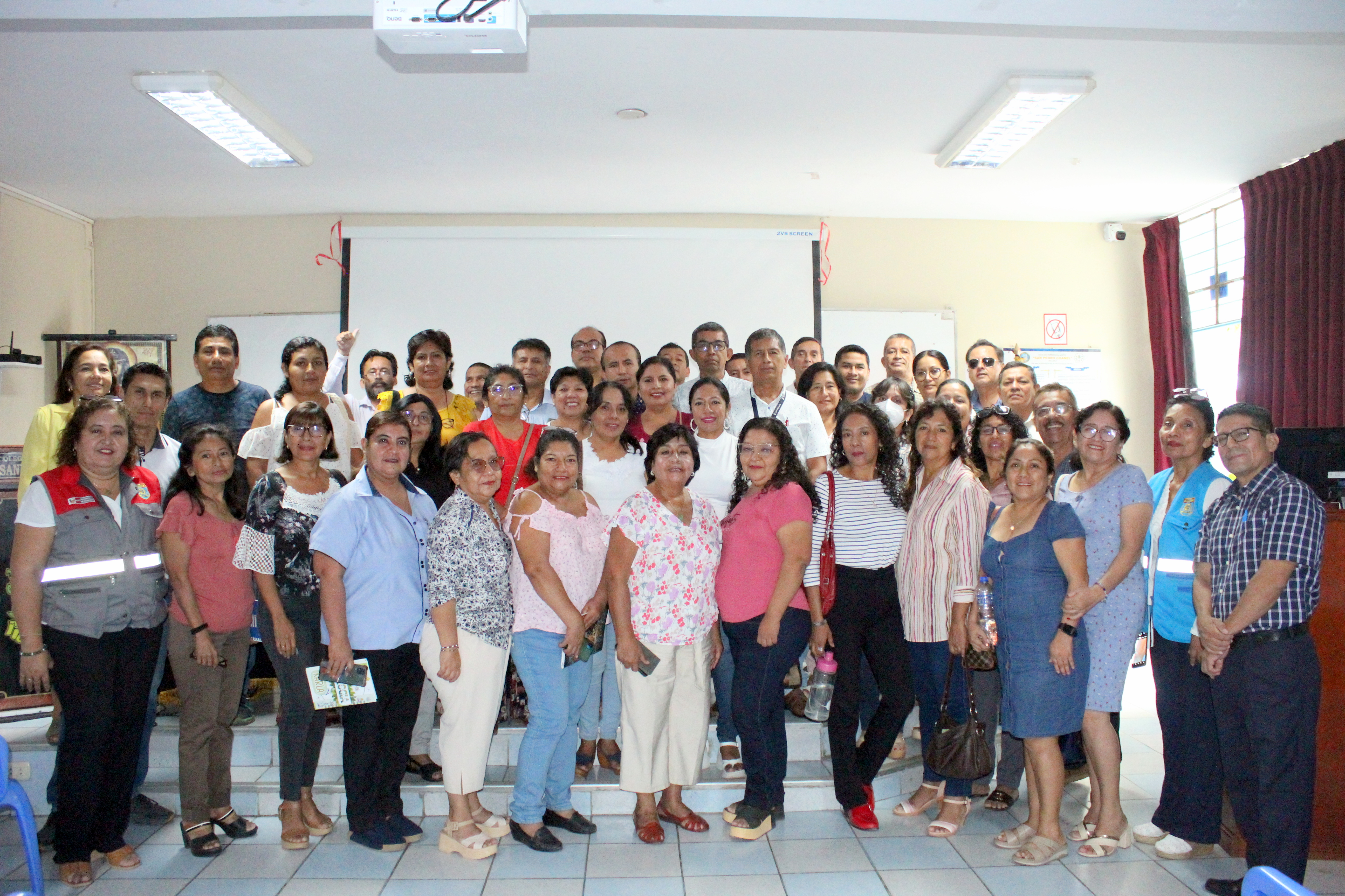 Directores y profesores participantes de la Asistencia Técnica.