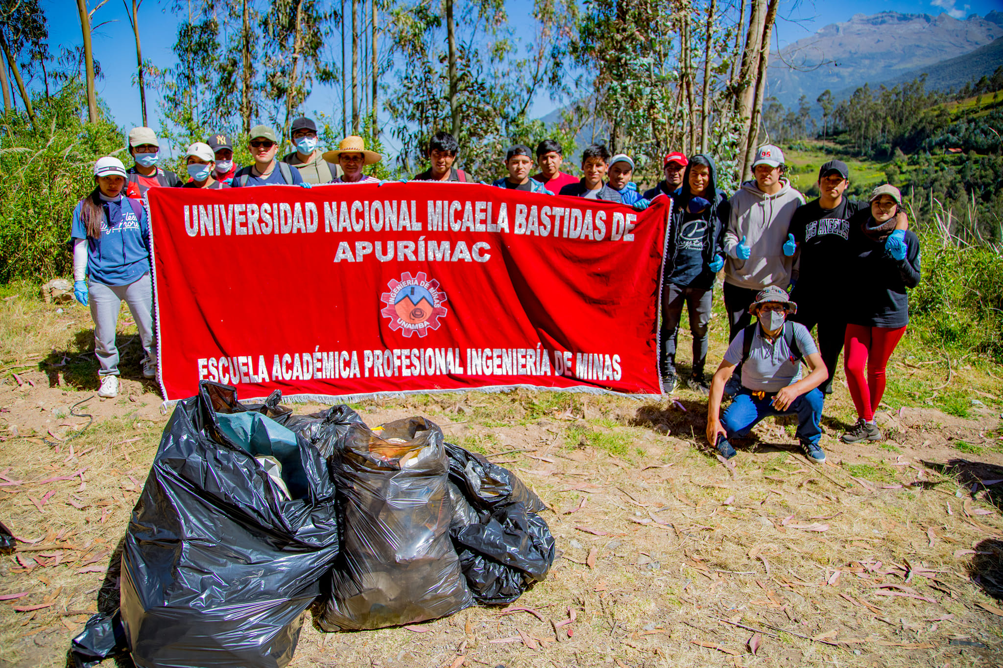Con gran éxito se realizó jornada cívica de limpieza “Aire limpio para todos” impulsada por el gobierno regional de Apurímac