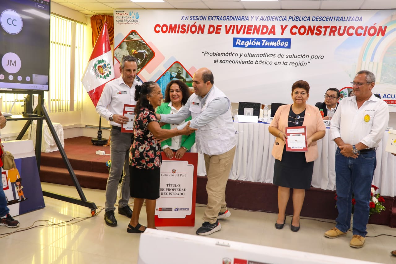 Cofopri destina 415 títulos de propiedad para familias y 109 a instituciones públicas de la región