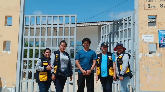 Juntos Contra el Dengue en Canoas de Punta Sal