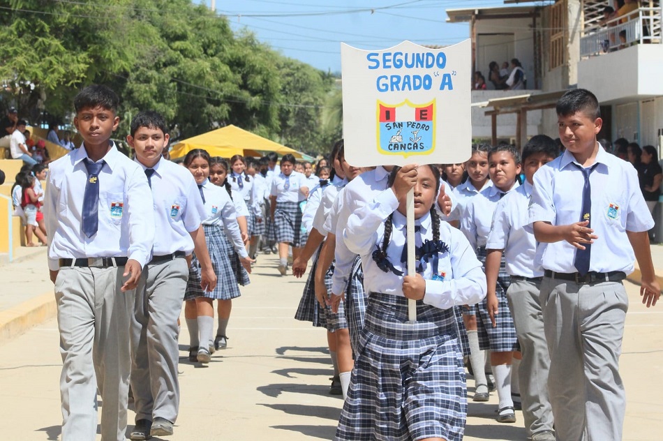 Ceremonia por el 42° aniversario de la I.E. Jec San Pedro de Cancas