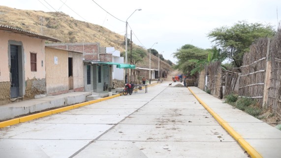 Obra de pistas y veredas de Pueblo Nuevo de Colán registra 94% de avance