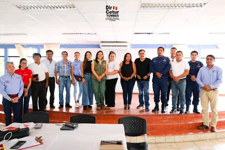 Autoridades de Tumbes coordinan inicio de la temporada de ballenas