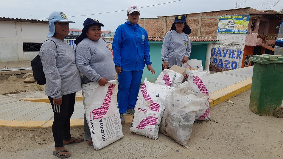 Municipalidad de Canoas y Centro de Salud realizan campaña de recojo de inservibles 