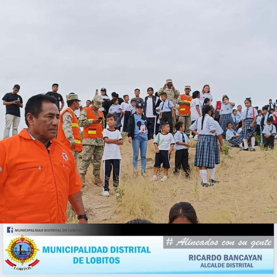 Archivo JPG de Activa participación de Autoridades, Funcionarios, Trabajadores, Fuerzas armadas y alumnos