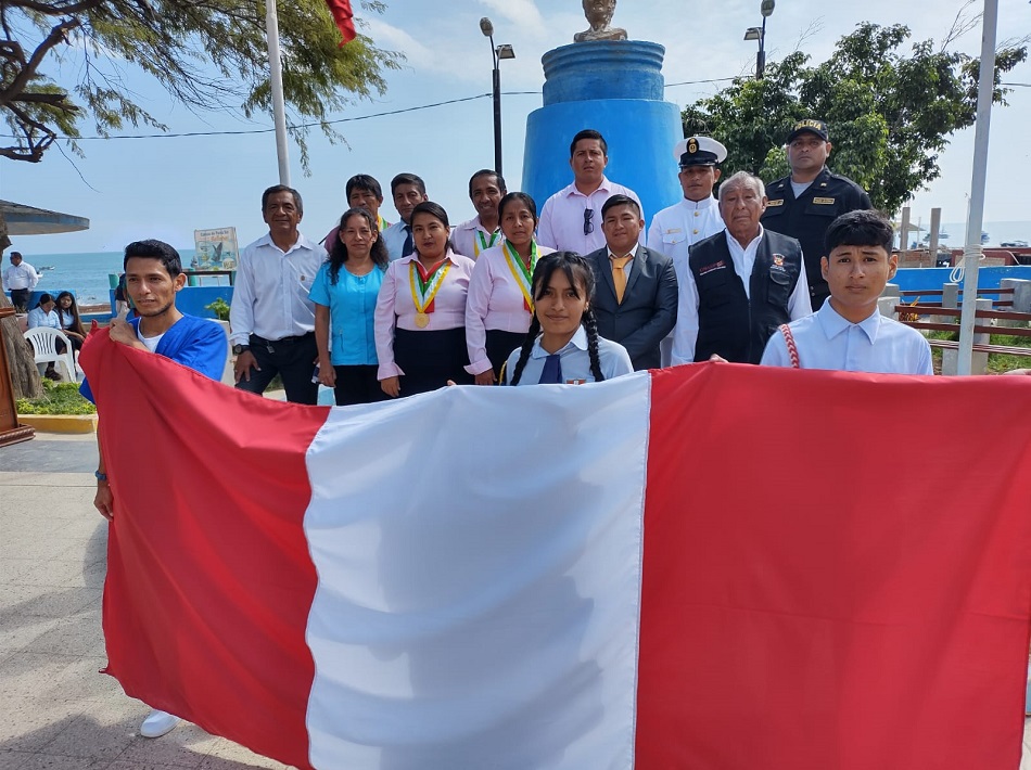 Autoridades de Canoas participan de la ceremonia por el día de la bandera