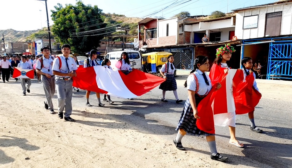 Autoridades de Canoas participan de la ceremonia por el día de la bandera