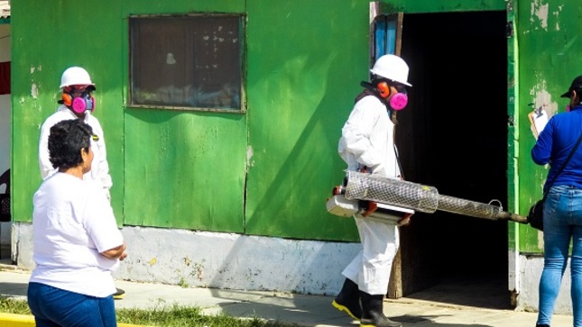 Regidores aprobaron ordenanza que sanciona con multa a quienes impidan fumigar sus hogares