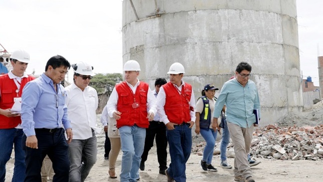 Ante el avance de la epidemia del dengue, el titular de la Contraloría General, Nelson Shack Yalta, anunció que el próximo mes de julio se realizará un megaoperativo de control a los establecimientos de salud del primer nivel de atención en la región. El objetivo de esta iniciativa es verificar in situ la capacidad de respuesta de estos centros de salud en cuanto a infraestructura,equipamiento, medicamentos y personal para brindar un servicio óptimo y oportuno a los usuarios.
