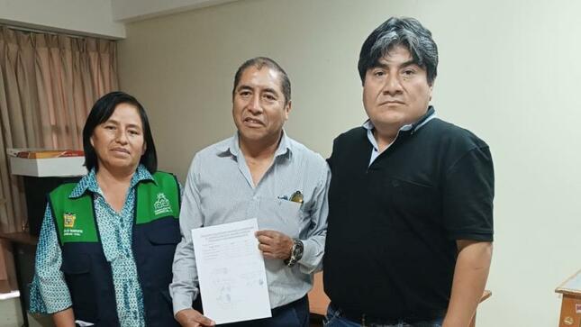 Esta tarde, en el local de la Subgerencia de Transportes y Seguridad Vial de la Municipalidad Provincial Mariscal Nieto, se desarrolló las elecciones para la Comisión consultiva de empresas de taxis.