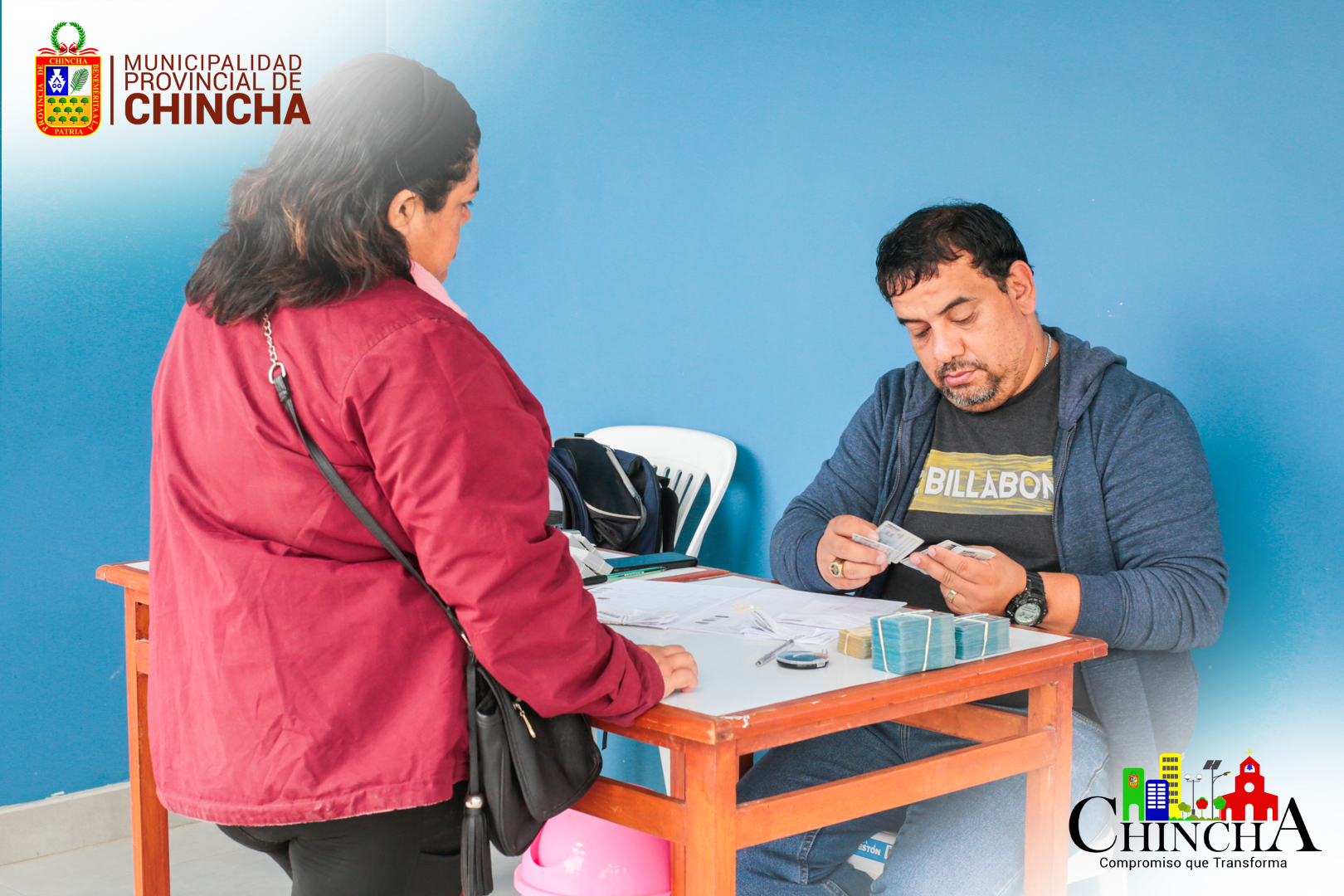 La sub gerencia de registro civil, en coordinación de oficina de la RENIEC CHINCHA realizan la entrega del Documento Nacional de Identidad para niños y adultos.
En esta oportunidad el personal de RENIEC, está atendiendo a los vecinos de la provincia de Chincha y sus distritos quienes realizaron su tramite en campañas anteriores del año 2023
La entrega estuvo programado para hoy miércoles 24 de mayo desde las 9:00 a.m. a 3:00 p.m. en el Polideportivo Municipal.
#MunicipalidadProvincialDeChincha
#CompromisoQueTransforma