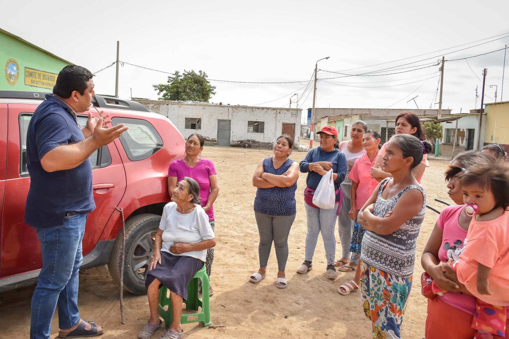 Entrega De Bolsas De Víveres