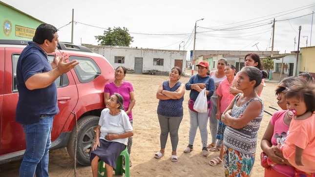 Entrega De Bolsas De Víveres