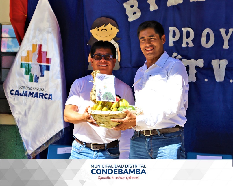 🔵El burgomaestre de Condebamba participó de la inauguración del Proyecto de Digitalización Educativa Aplicando el Sistema TVWS, que permite una mejor conectividad a Internet, este proyecto es gracias al trabajo articulado del Gobierno Regional de Cajamarca y la Universidad Nacional de Ingeniería.