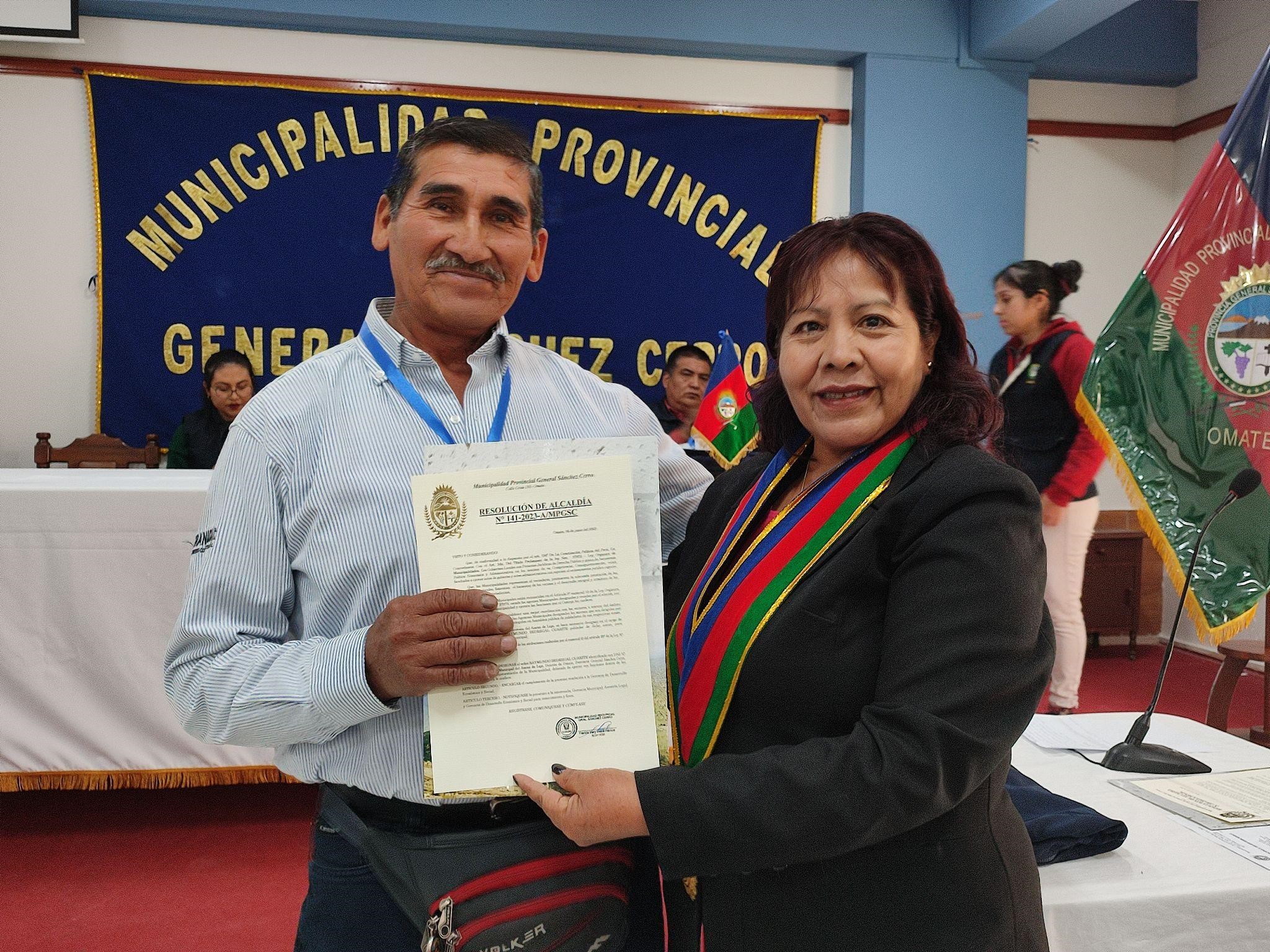 La alcaldesa provincial Flérida Mary Meza Ramos juramentó a los nuevos agentes municipales