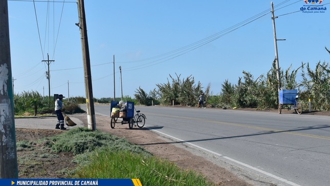 Trabajos De Limpieza En Via Principal De Acceso A Nuestra Ciudad