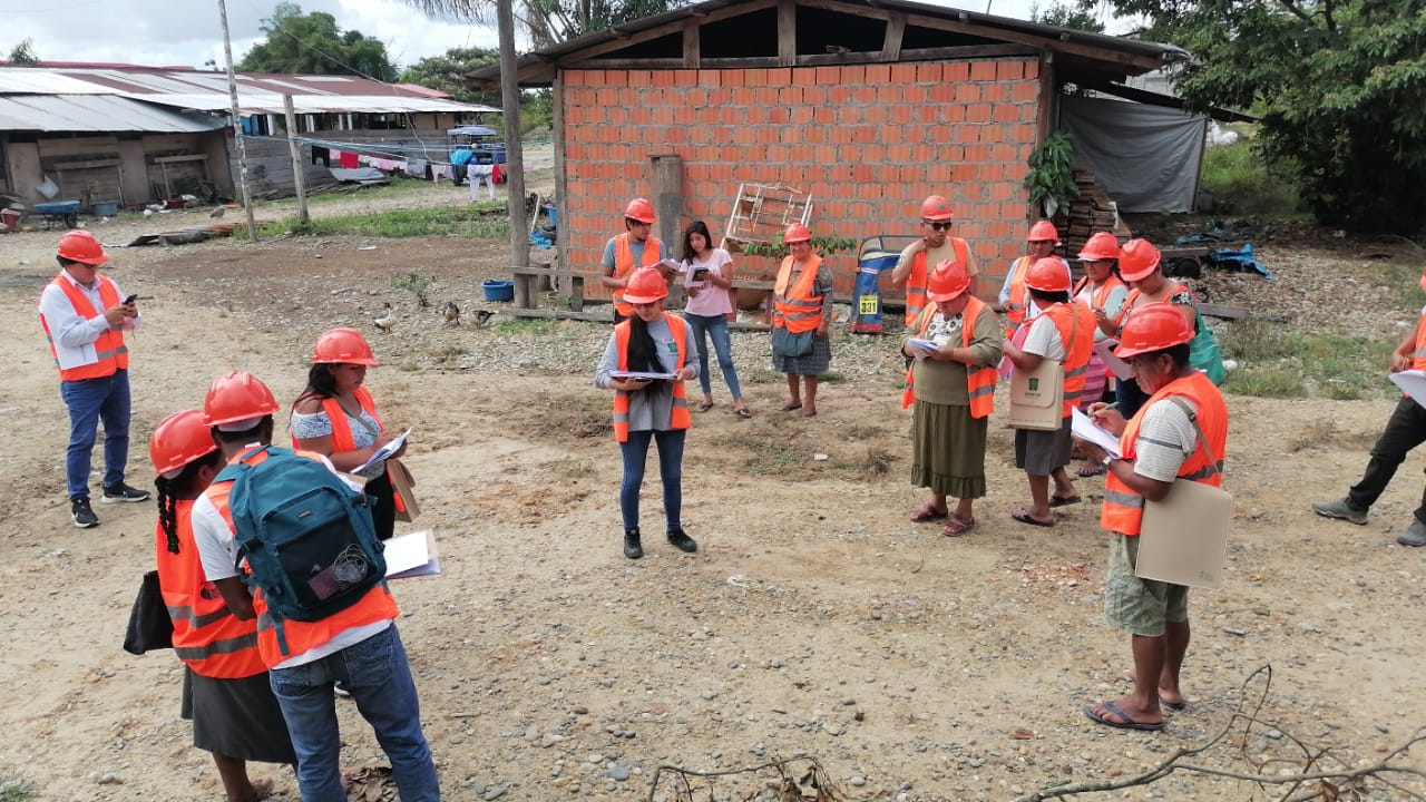 Actividad práctica de taller en Tambopata