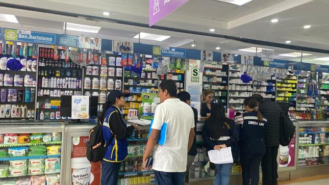 Clausuran establecimientos farmacéuticos por infracciones sanitarias en operativo realizado en Huacho