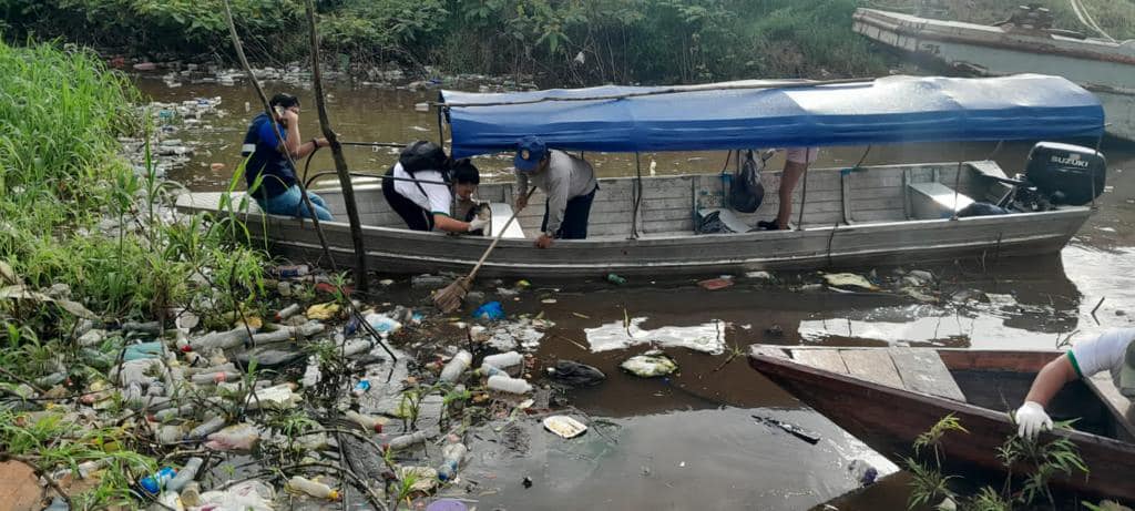  limpieza en el Río Itaya